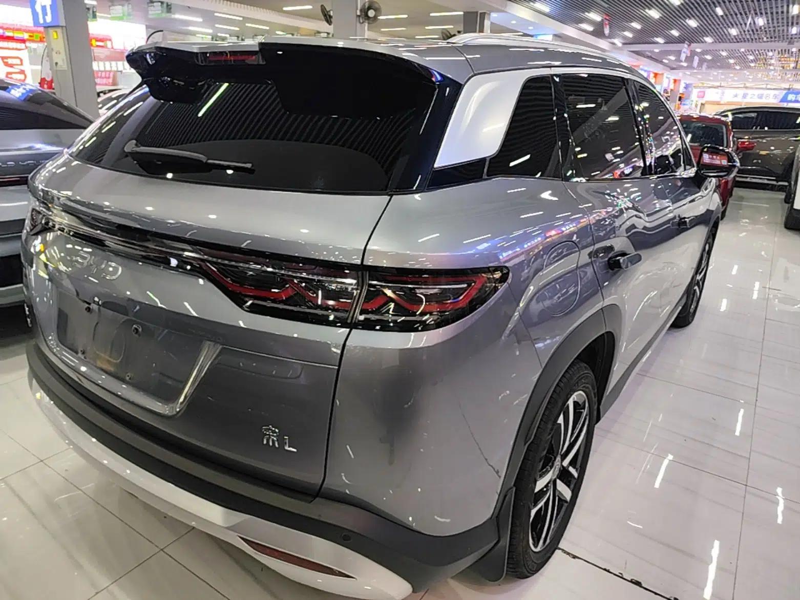 BYD Song L DM-i 2024 75km Leading Edition — миниатюра 6