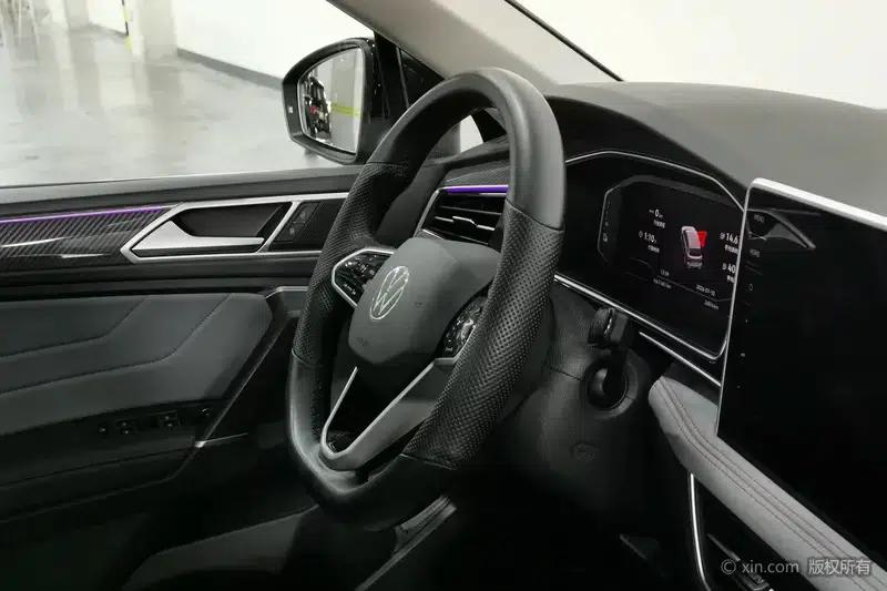 Tiguan L PHEV 2023 430PHEV Plug-in Hybrid Flagship Edition — миниатюра 16
