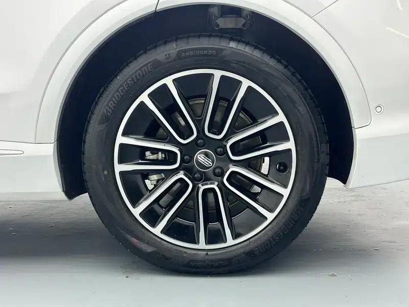 Shangjie H5 2025 Pure Electric Max Long Range Edition — миниатюра 9