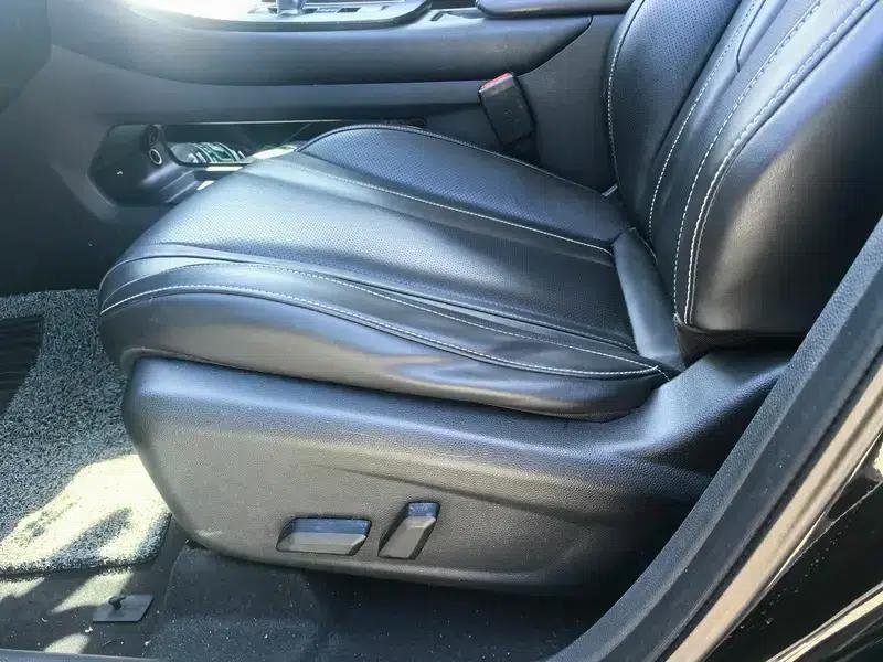 Venucia V2022 260T Dark Horse Edition - Idol — миниатюра 19