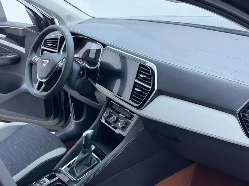 Jetta VS7 2023 280TSI Automatic Entry-Level Edition — миниатюра 16