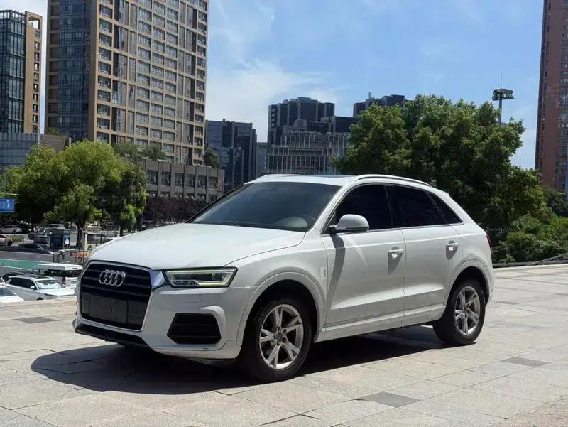 Audi Q3 2018 30th Anniversary Edition 35 TFSI Fashion Model — миниатюра 1