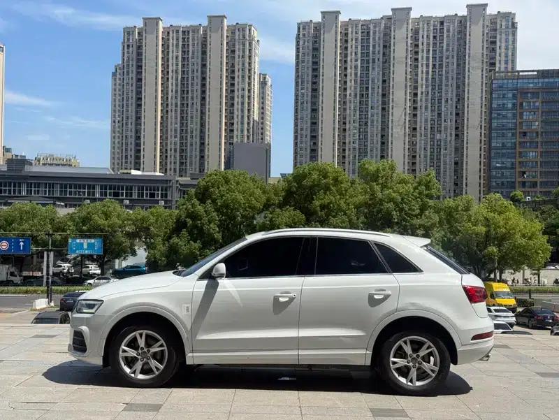 Audi Q3 2018 30th Anniversary Edition 35 TFSI Fashion Model — миниатюра 3