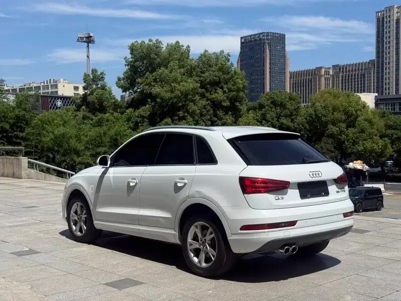 Audi Q3 2018 30th Anniversary Edition 35 TFSI Fashion Model — миниатюра 4