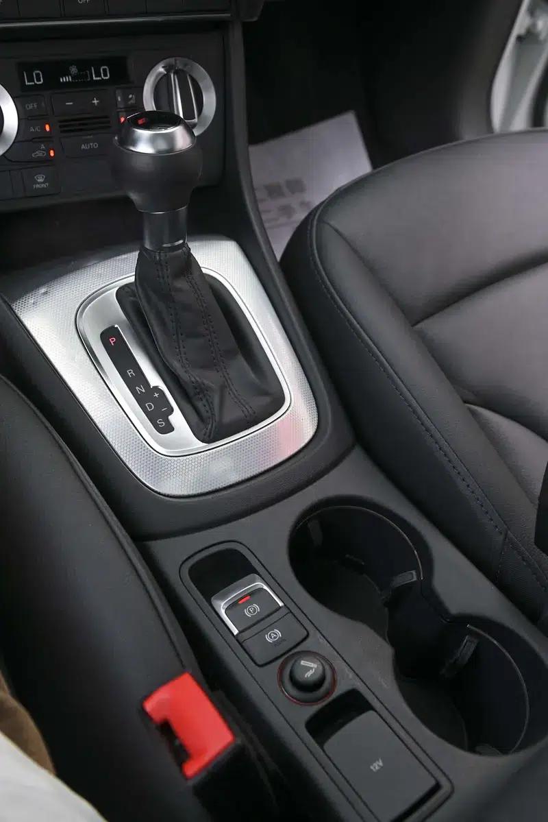 Audi Q3 2013 35 TFSI quattro Comfort — миниатюра 27