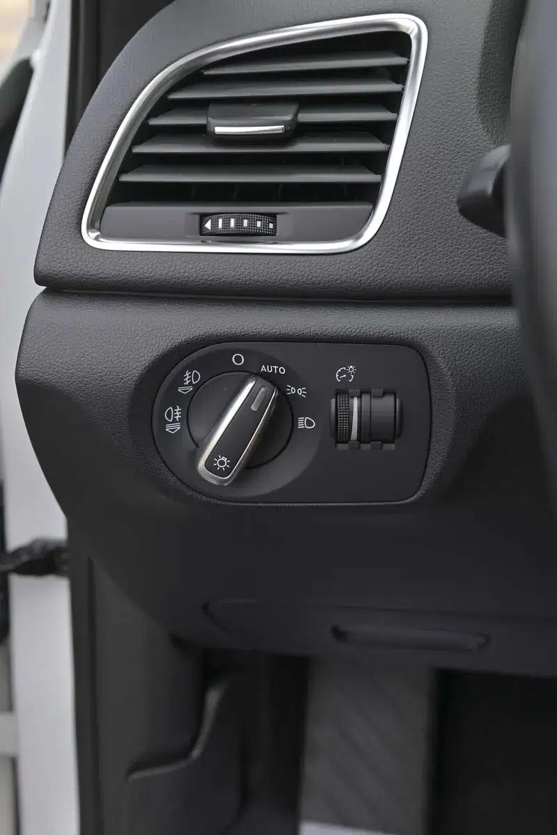 Audi Q3 2013 35 TFSI quattro Comfort — миниатюра 28