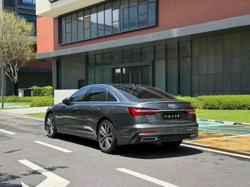Audi A6L 2022 45 TFSI quattro Premium Dynamic Edition — миниатюра 4