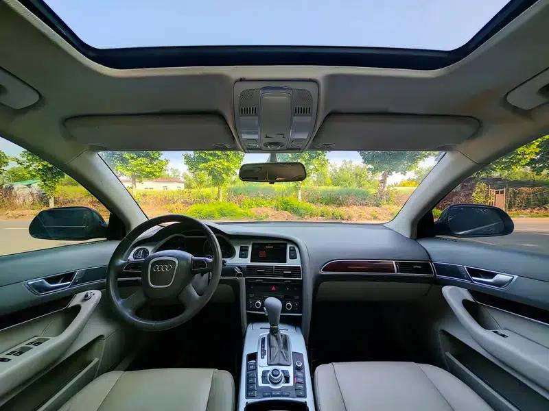 Audi A6L 2010 2.0 TFSI Automatic Standard Edition — миниатюра 17