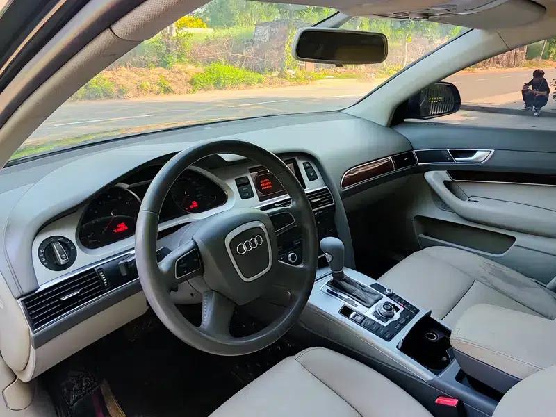 Audi A6L 2010 2.0 TFSI Automatic Standard Edition — миниатюра 18