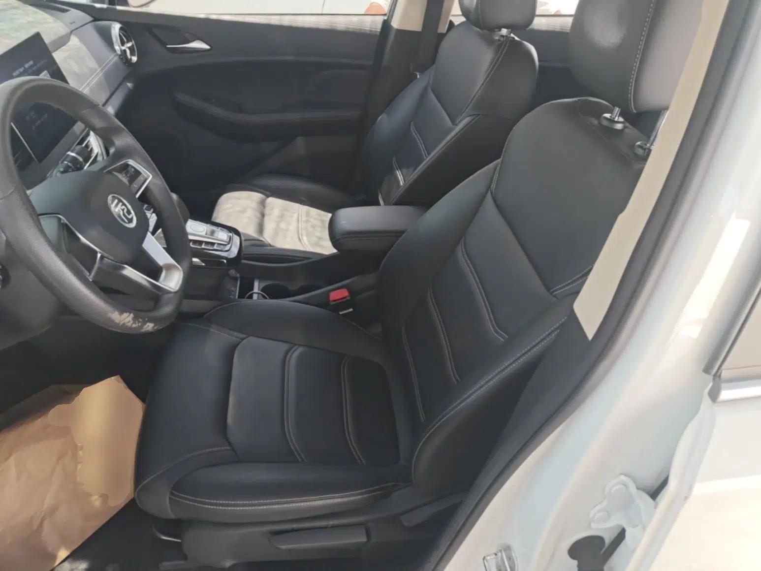 BYD Yuan New Energy 2019 EV360 Smart Connect Luxurious Model — миниатюра 17