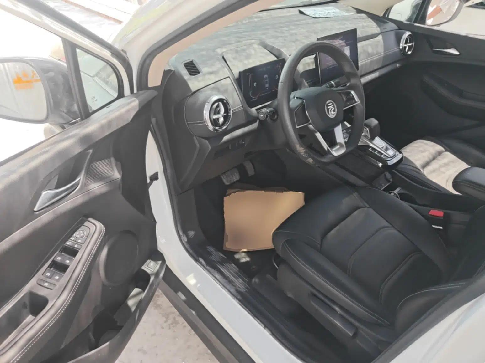 BYD Yuan New Energy 2019 EV360 Smart Connect Luxurious Model — миниатюра 18