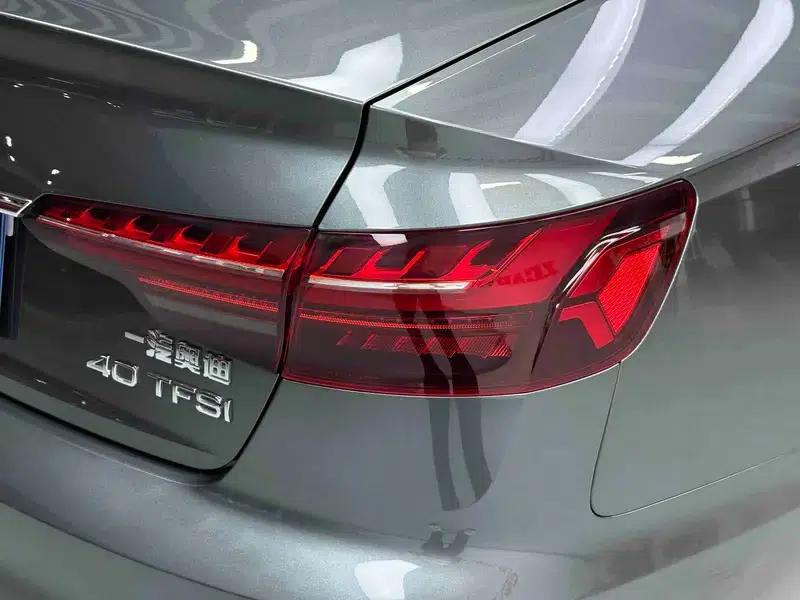 Audi A4L 2022 40 TFSI Fashion Dynamic Edition — миниатюра 25