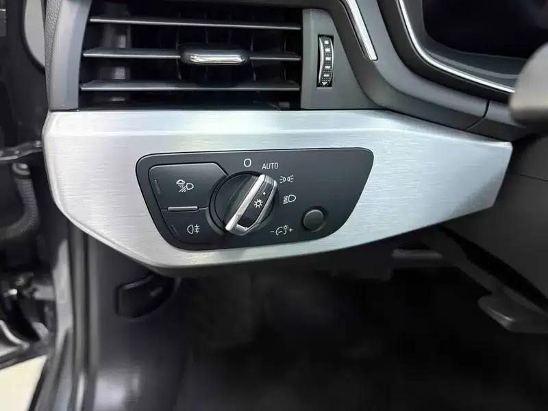 Audi A4L 2022 40 TFSI Fashion Dynamic Edition — миниатюра 30