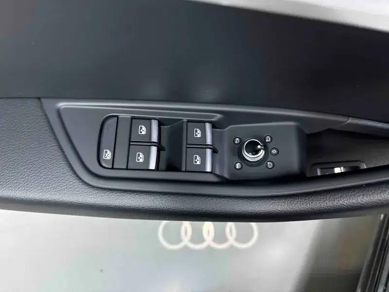 Audi A4L 2022 40 TFSI Fashion Dynamic Edition — миниатюра 37