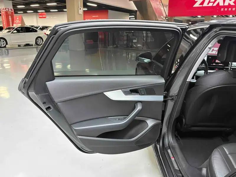 Audi A4L 2022 40 TFSI Fashion Dynamic Edition — миниатюра 38