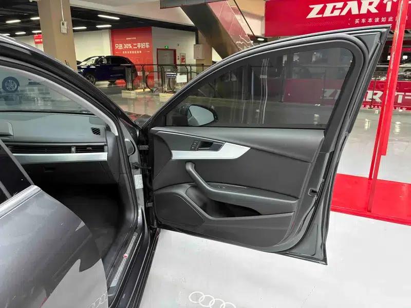 Audi A4L 2022 40 TFSI Fashion Dynamic Edition — миниатюра 40