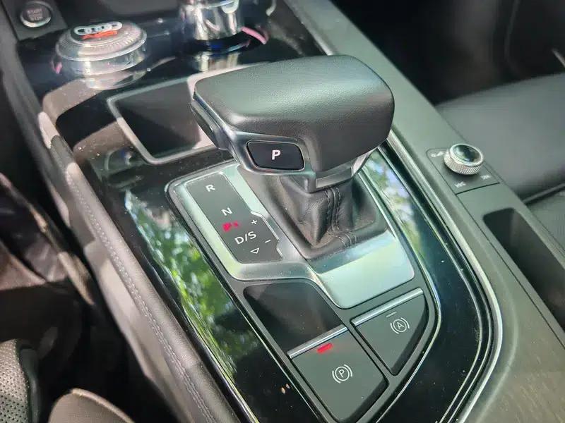 Audi A4L 2023 40 TFSI Luxury Dynamic Starry Night Edition — миниатюра 21