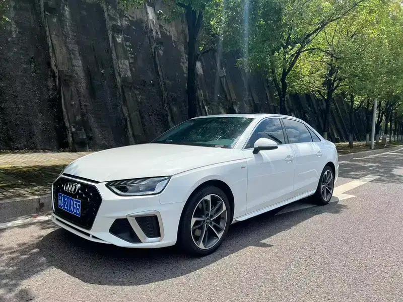 Audi A4L 2023 40 TFSI Fashion Elegance — миниатюра 1