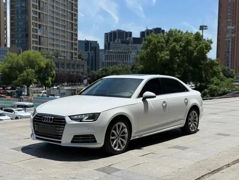Audi A4L 2018 30th Anniversary Edition 40 TFSI Progressive — миниатюра 1