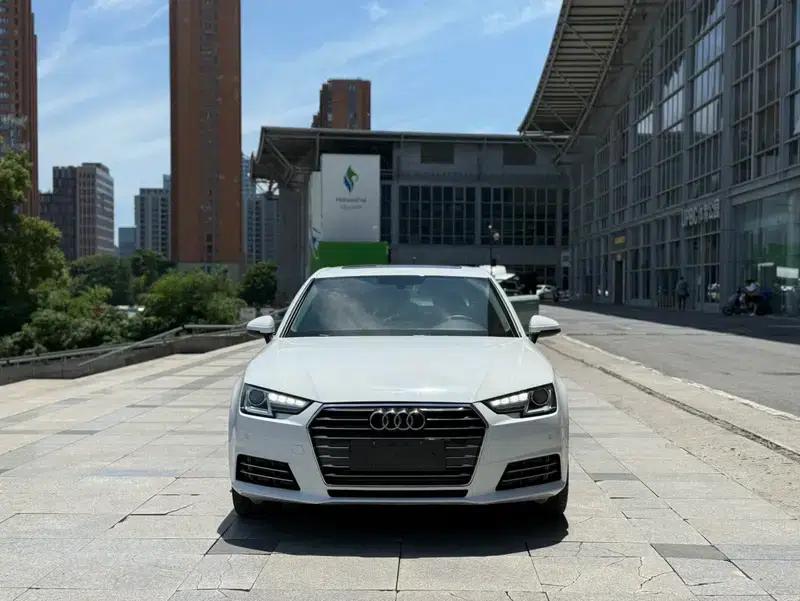Audi A4L 2018 30th Anniversary Edition 40 TFSI Progressive — миниатюра 2