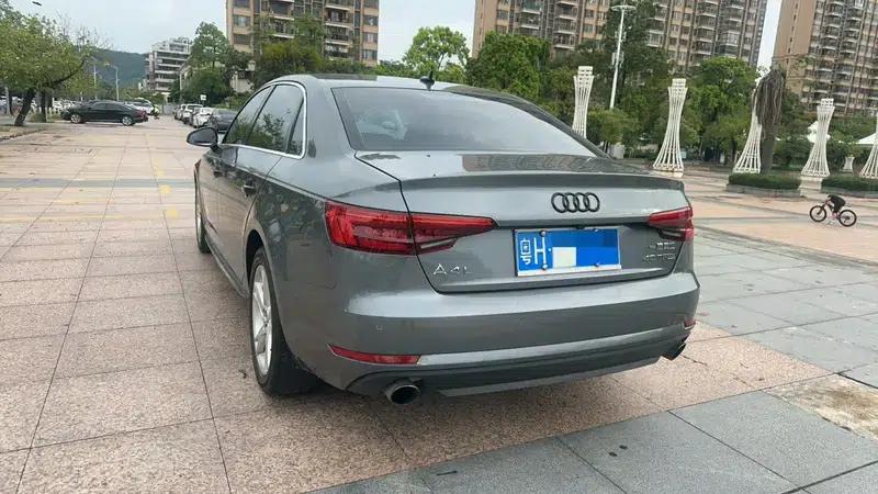 Audi A4L 2017 Plus 40 TFSI Progressive — миниатюра 4