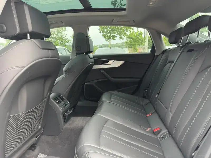 Audi A4L 2020 40 TFSI quattro Luxury Dynamic — миниатюра 22
