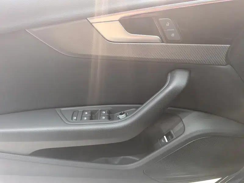 Audi A4L 2022 40 TFSI quattro RS Package (Sports Edition) — миниатюра 23