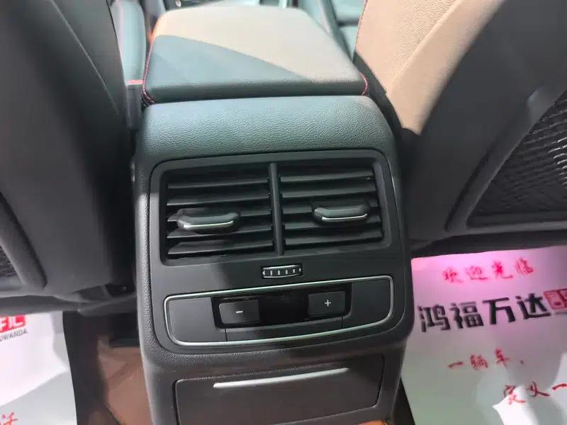 Audi A4L 2022 40 TFSI quattro RS Package (Sports Edition) — миниатюра 10
