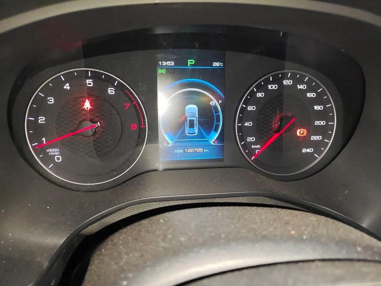 BYD Song 2021 Classic Edition 1.5T Automatic Luxury Model — миниатюра 12
