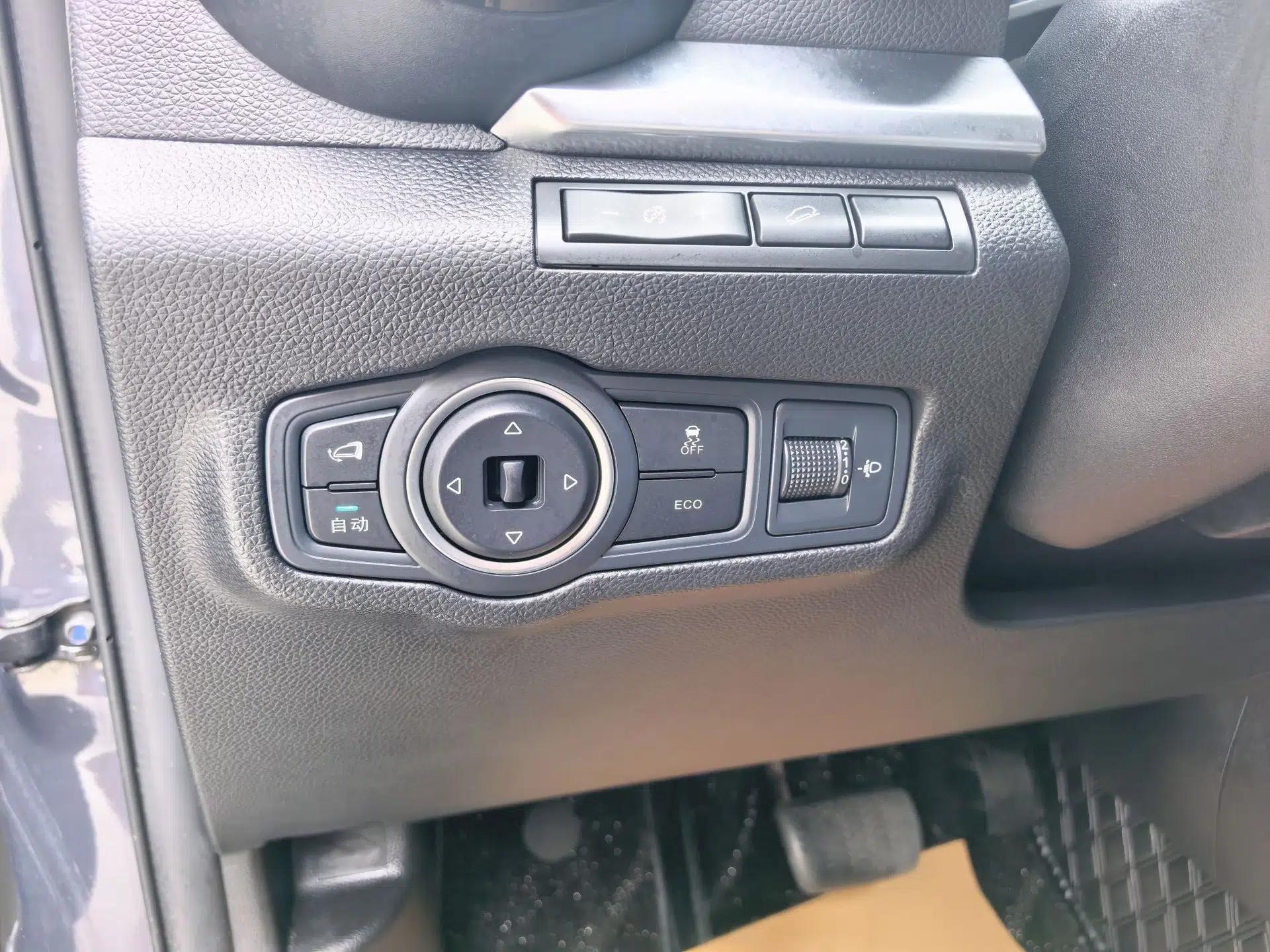 BYD Song 2021 Classic Edition 1.5T Automatic Luxury Model — миниатюра 21