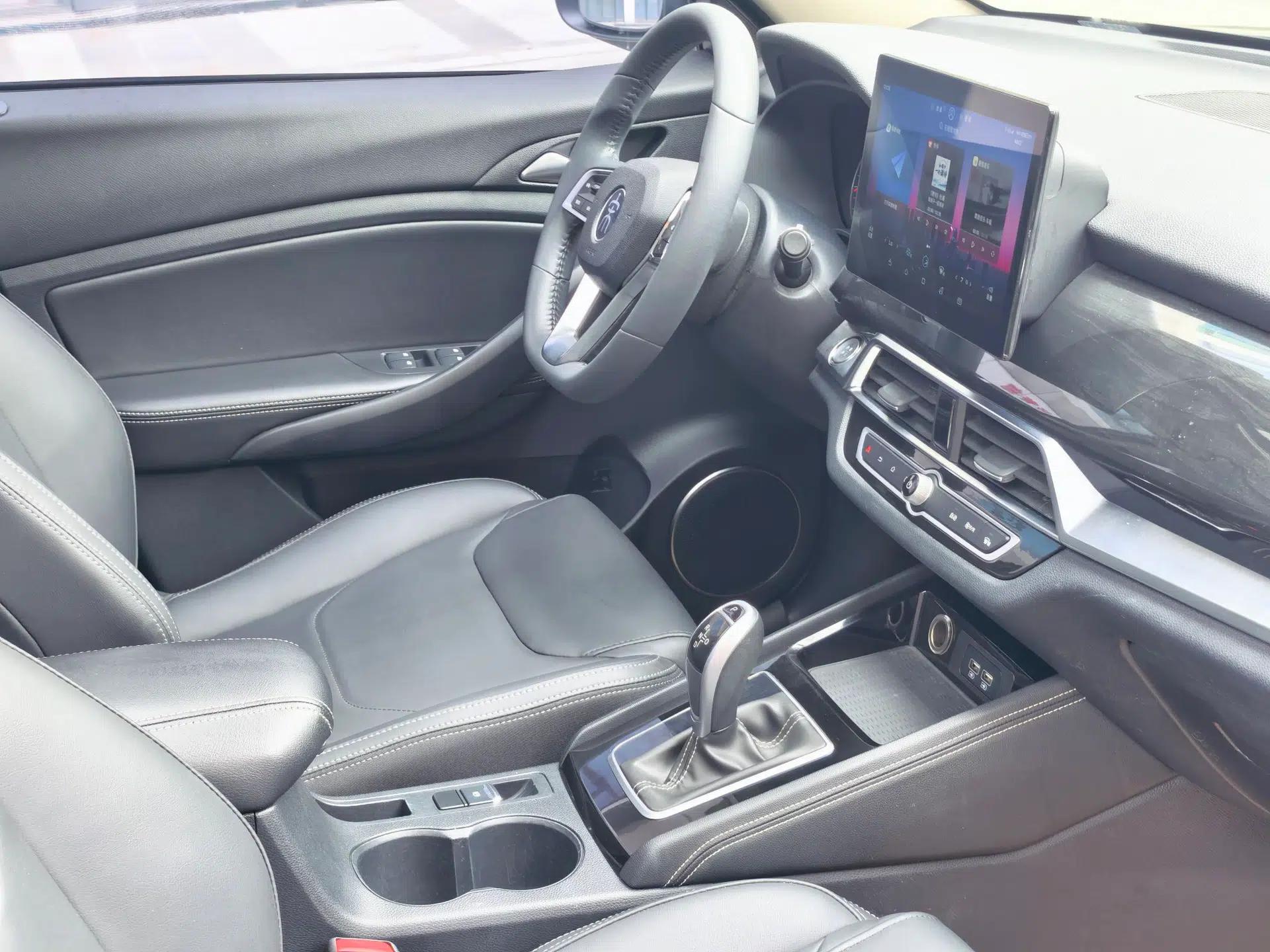 BYD Song 2021 Classic Edition 1.5T Automatic Luxury Model — миниатюра 26