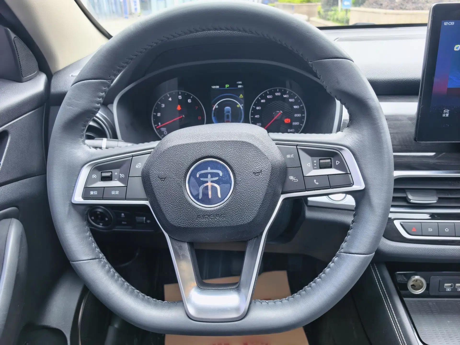 BYD Song 2021 Classic Edition 1.5T Automatic Luxury Model — миниатюра 30