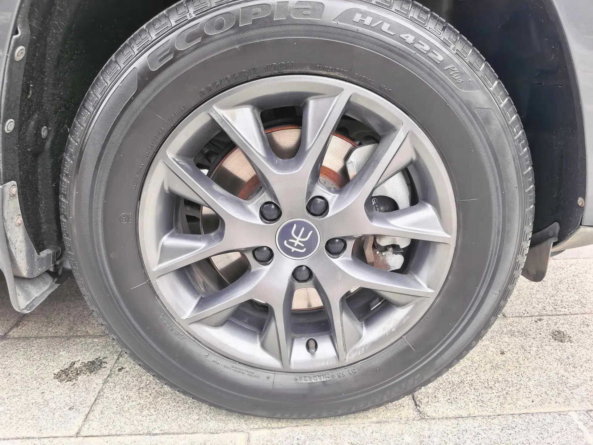 BYD Song 2021 Classic Edition 1.5T Automatic Luxury Model — миниатюра 9
