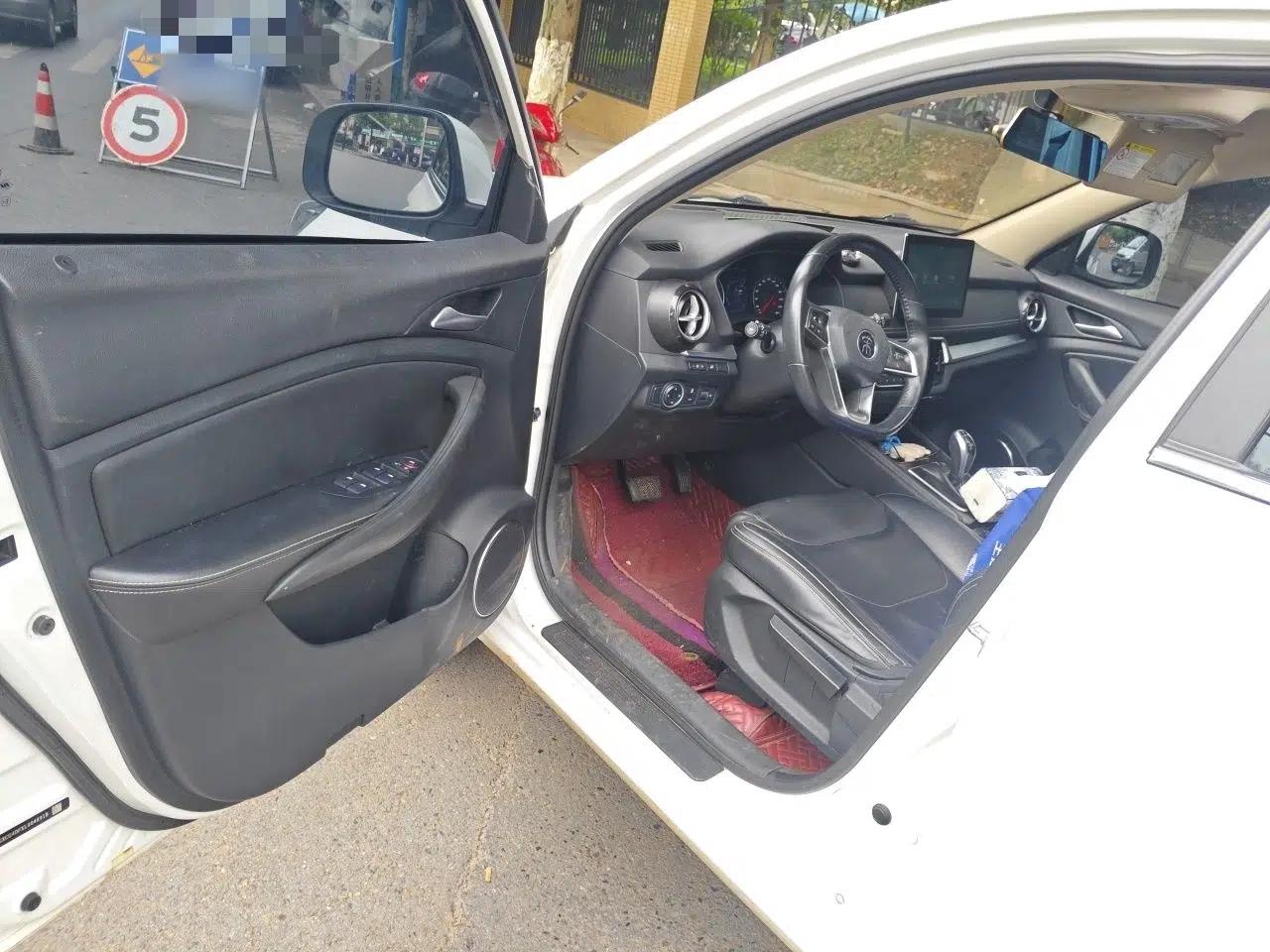 BYD Song 2020 Classic Edition 1.5T Automatic Elite Model — миниатюра 16
