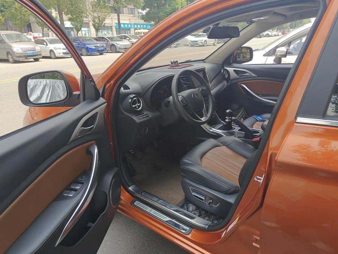 BYD Song 2016 1.5TI Manual Luxury Model — миниатюра 16