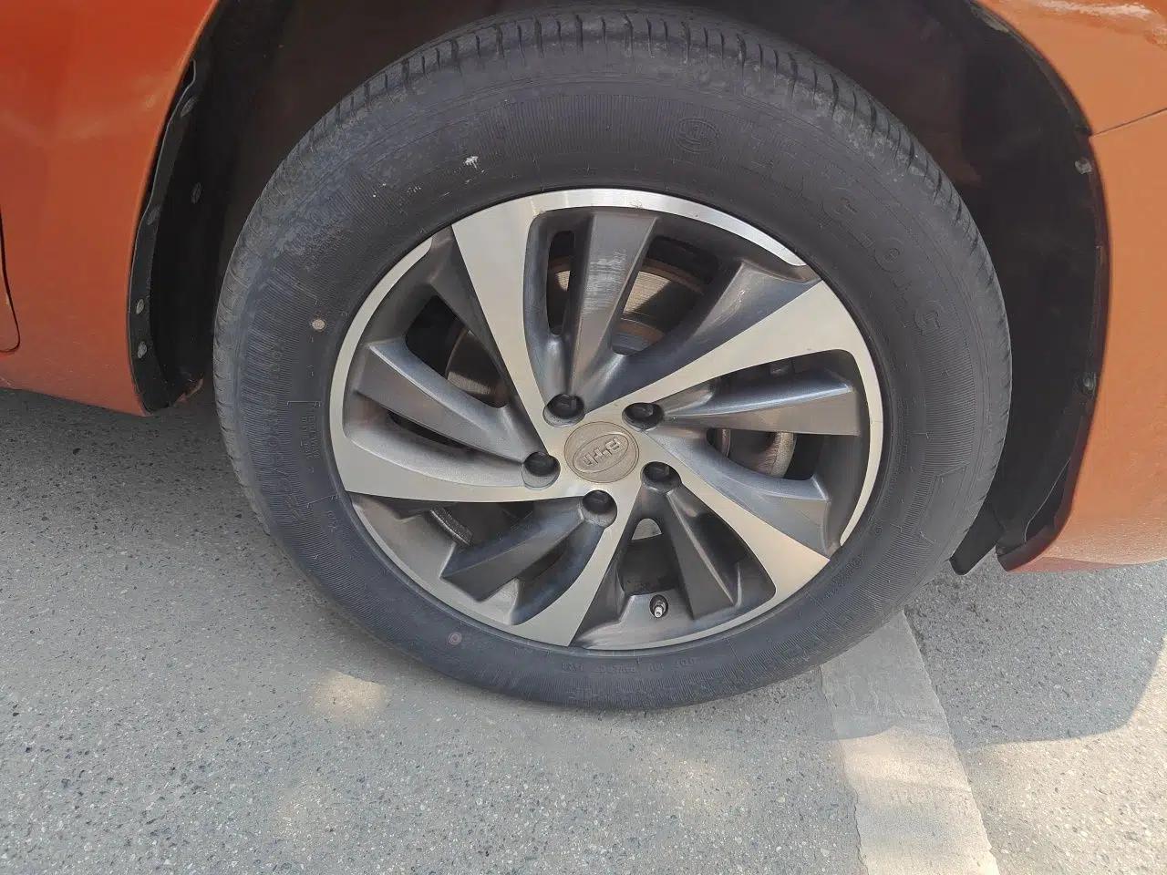 BYD Song 2016 1.5TI Manual Luxury Model — миниатюра 8