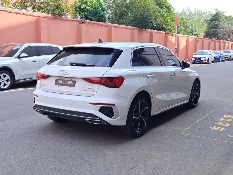 Audi A3 2022 Sportback 35 TFSI Fashion Sport — миниатюра 4