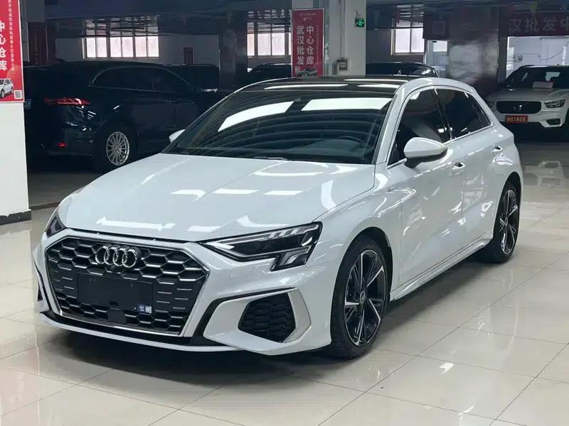 Audi A3 2022 Sportback 35 TFSI Fashion Sport — миниатюра 1