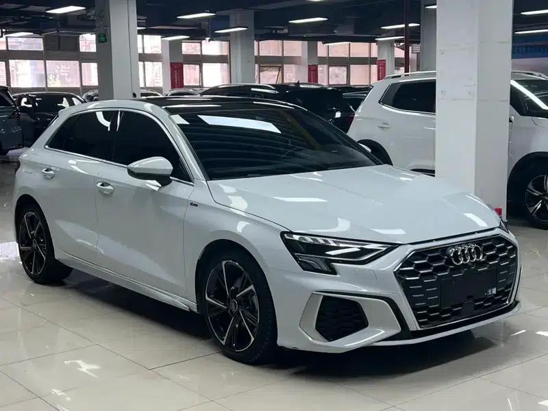 Audi A3 2022 Sportback 35 TFSI Fashion Sport — миниатюра 3