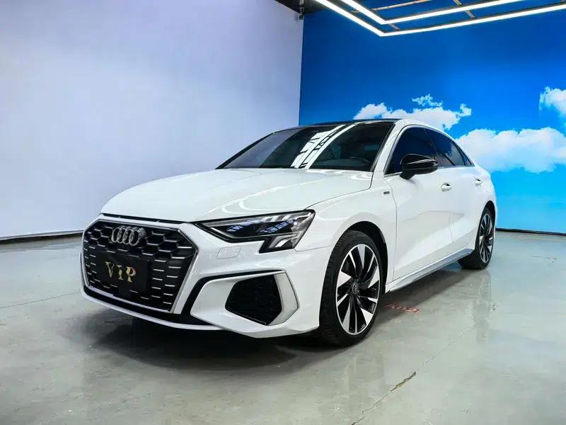 Audi A3 2023 Facelift A3L Limousine 35 TFSI Luxury Sport — миниатюра 1