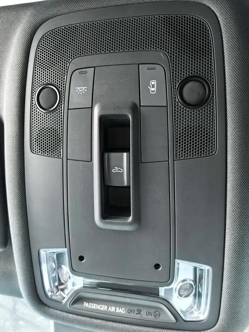 Audi A3 2023 Facelift A3L Limousine 35 TFSI Luxury Sport — миниатюра 24