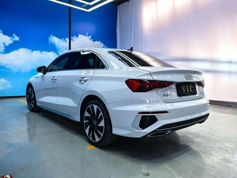 Audi A3 2023 Facelift A3L Limousine 35 TFSI Luxury Sport — миниатюра 5