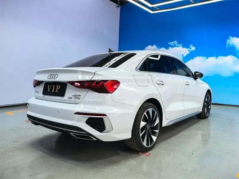 Audi A3 2023 Facelift A3L Limousine 35 TFSI Luxury Sport — миниатюра 7