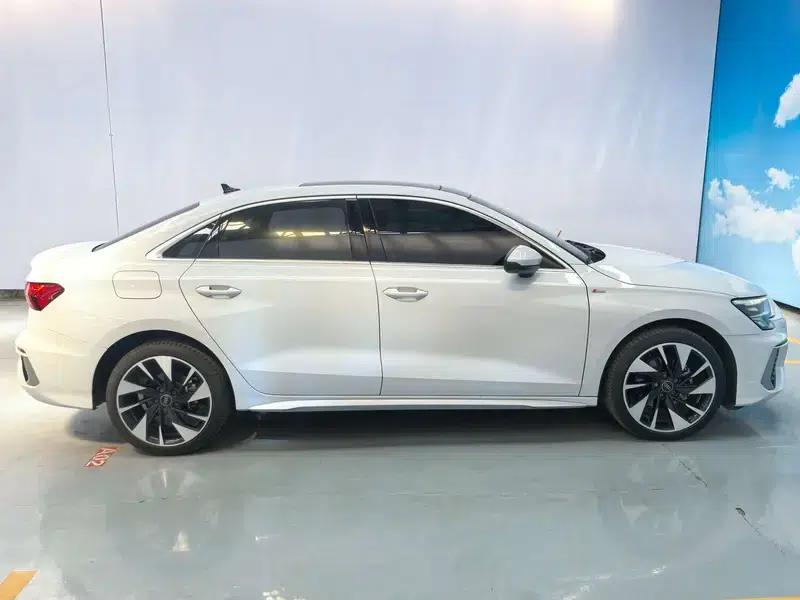 2022 Audi A3 A3L Limousine 35 TFSI Progressive Sport — миниатюра 8