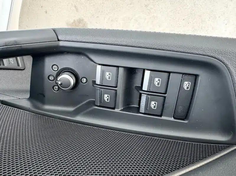 Audi A3 2023 Facelift A3L Limousine 35 TFSI Sporty Edition — миниатюра 17