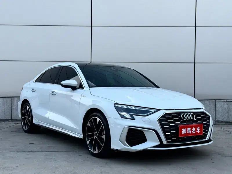 Audi A3 2023 Facelift A3L Limousine 35 TFSI Sporty Edition — миниатюра 3