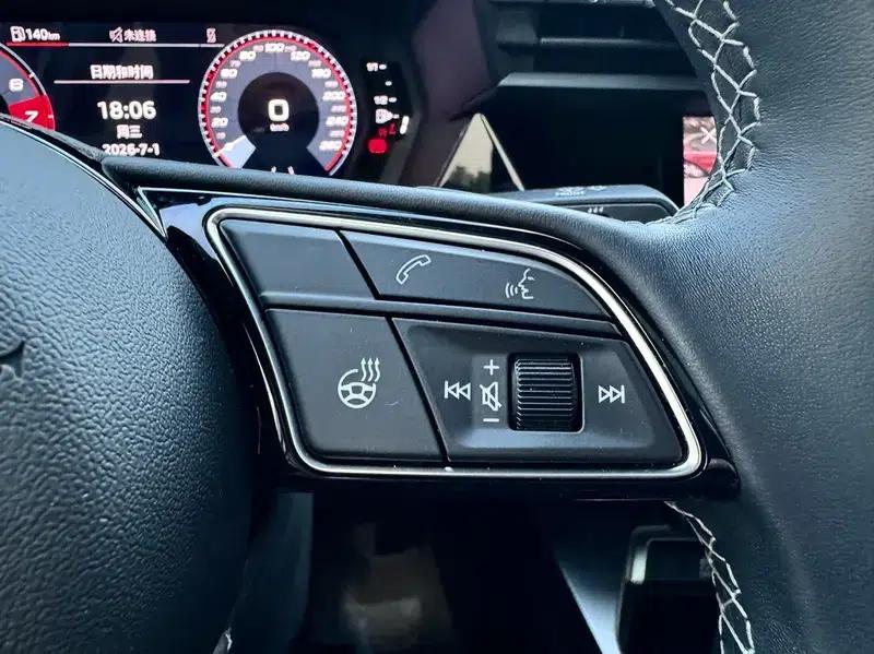 Audi A3 2023 Facelift A3L Limousine 35 TFSI Sporty Edition — миниатюра 7
