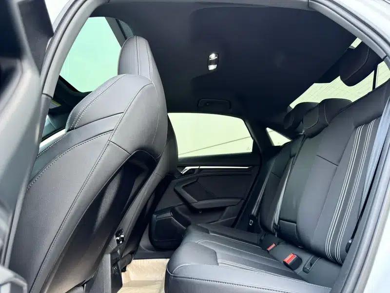 Audi A3 2023 Facelift A3L Limousine 35 TFSI Sporty Edition — миниатюра 8