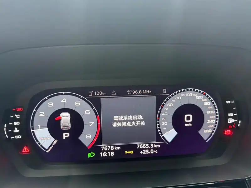Audi A3 2022 Sportback 35 TFSI Progressive Sport — миниатюра 12