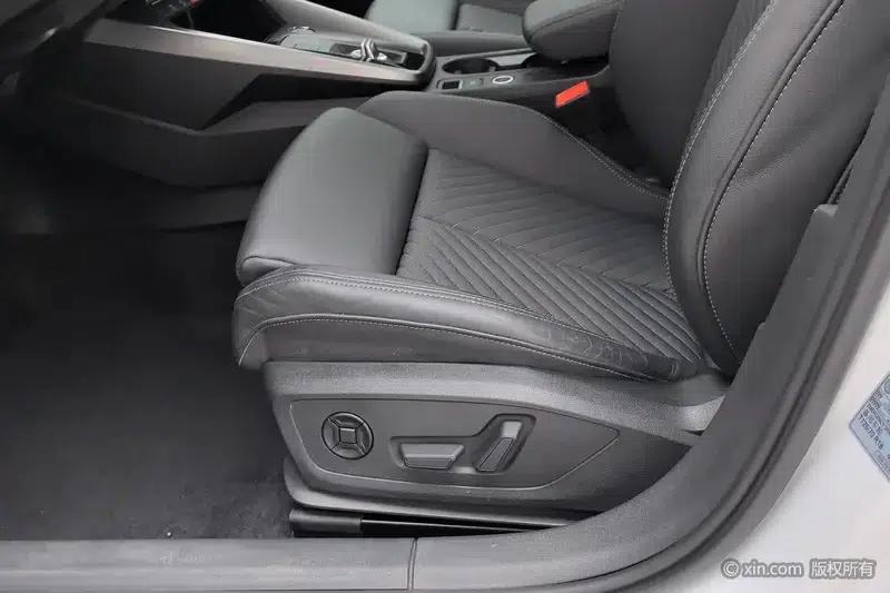 Audi A3 2021 A3L Limousine 35 TFSI Fashionable Elegant Model — миниатюра 18